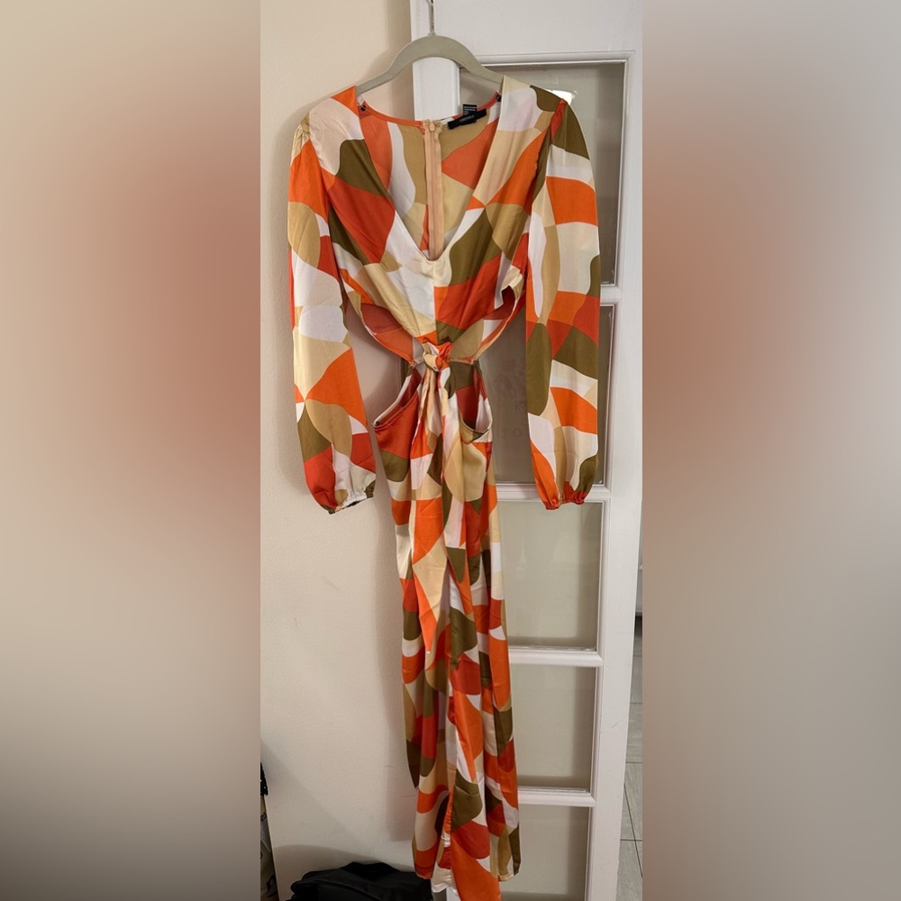 Forever 21 cut out dress